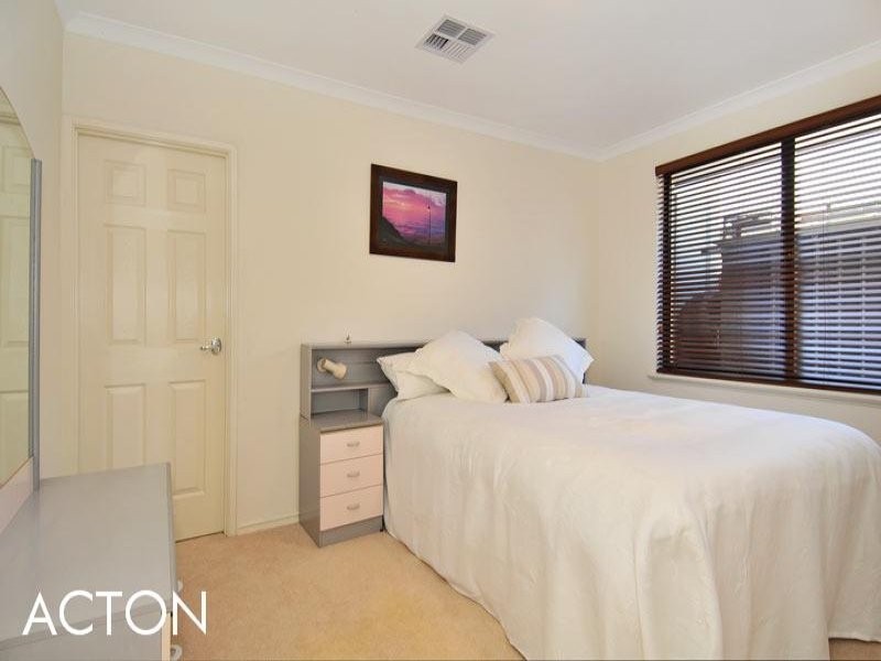 21 Pacifica Way, Dudley Park WA 6210