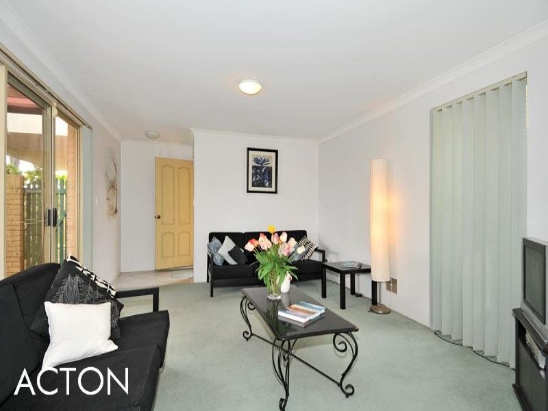 3/2 Creery Street, Dudley Park WA 6210