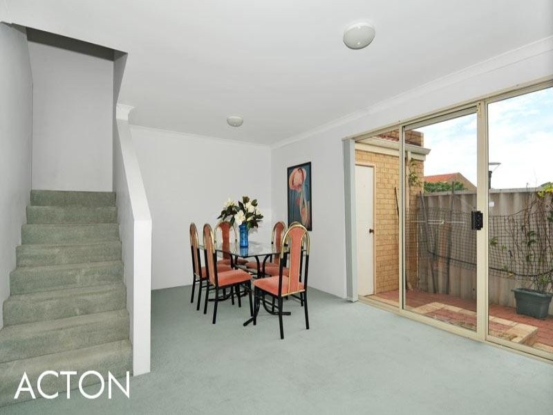 3/2 Creery Street, Dudley Park WA 6210