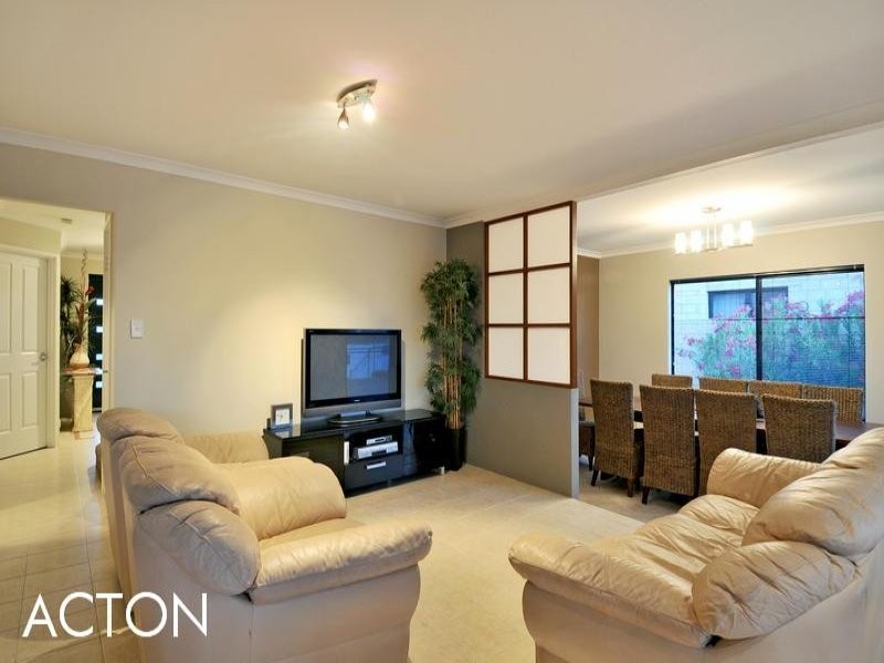 34 Darwin Terrace, Mandurah WA 6210