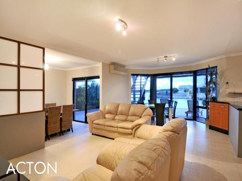 34 Darwin Terrace, Mandurah WA 6210