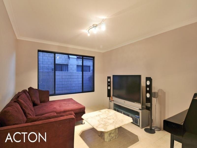 34 Darwin Terrace, Mandurah WA 6210