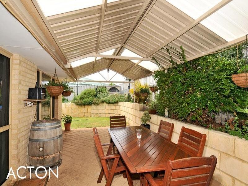 12 Carnoustie Gardens, Meadow Springs WA 6210