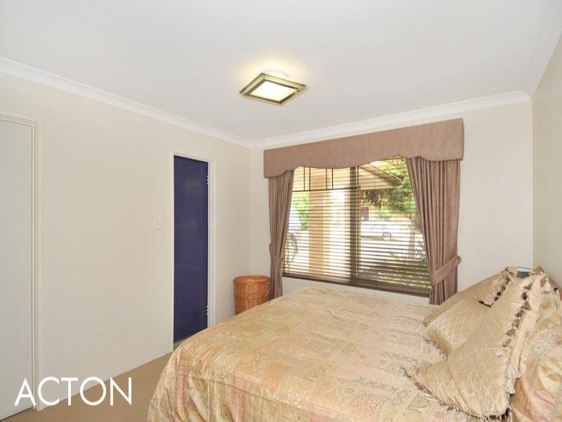 12 Carnoustie Gardens, Meadow Springs WA 6210