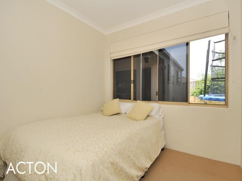 12 Carnoustie Gardens, Meadow Springs WA 6210