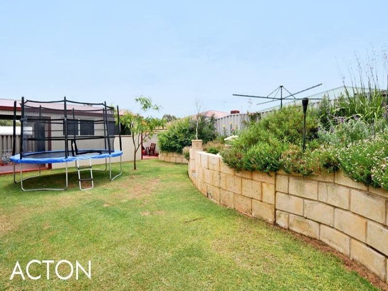 12 Carnoustie Gardens, Meadow Springs WA 6210