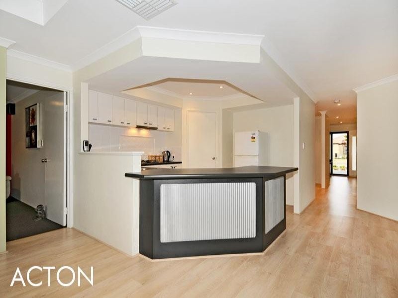 74 Northport Boulevard, Wannanup WA 6210