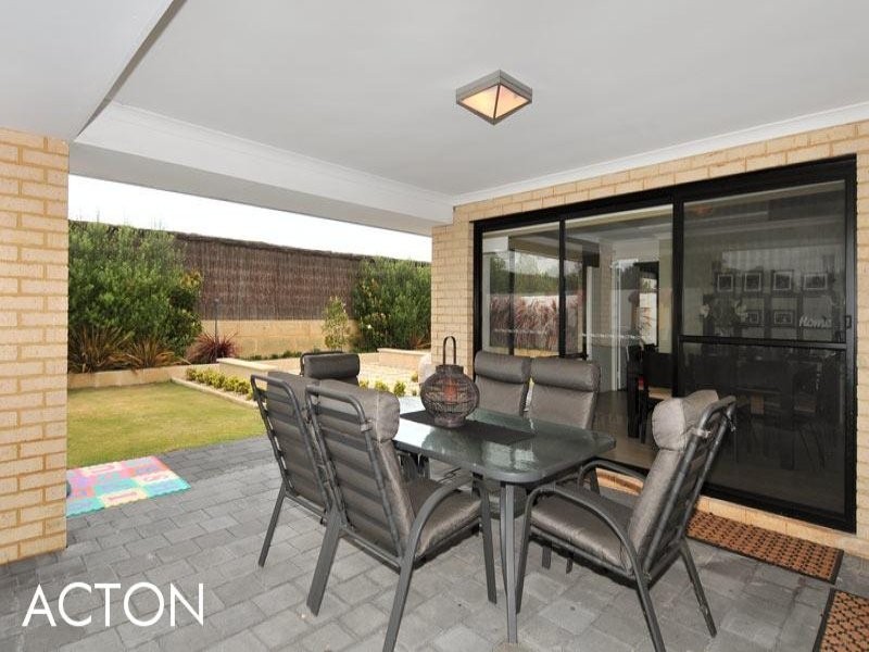 74 Northport Boulevard, Wannanup WA 6210