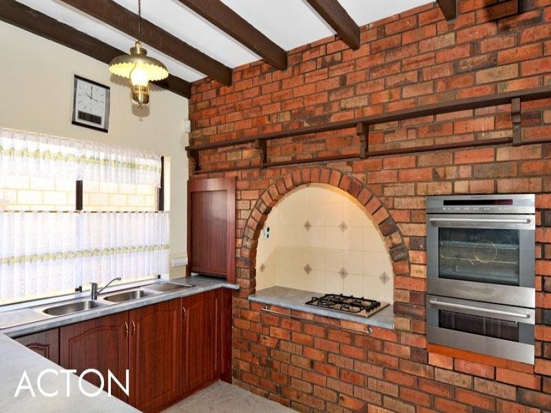 6 Ninda Close, Coodanup WA 6210