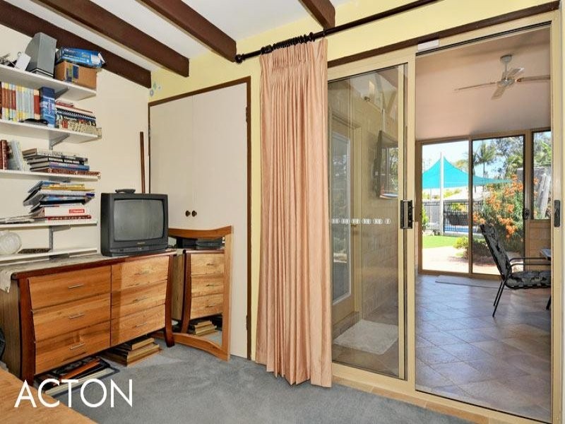 6 Ninda Close, Coodanup WA 6210