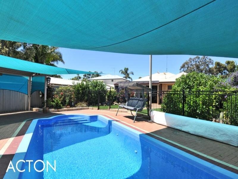 6 Ninda Close, Coodanup WA 6210