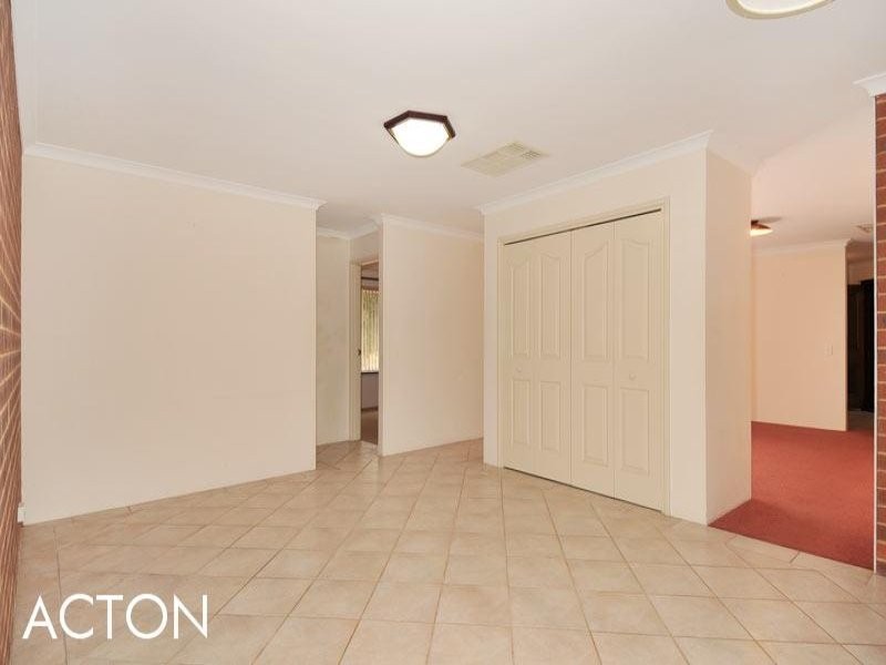 6 Queenscliff Rise, Greenfields WA 6210