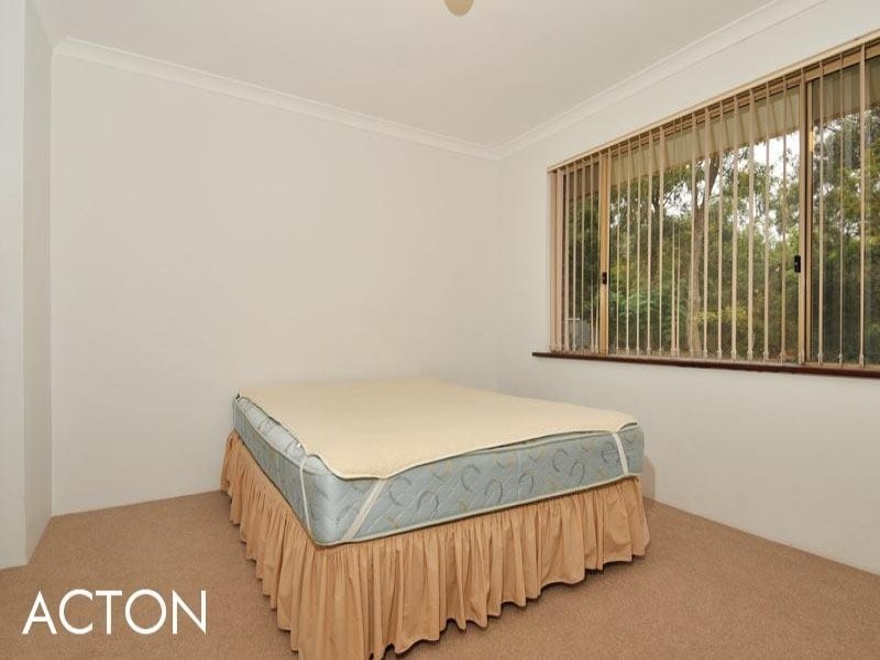 6 Queenscliff Rise, Greenfields WA 6210