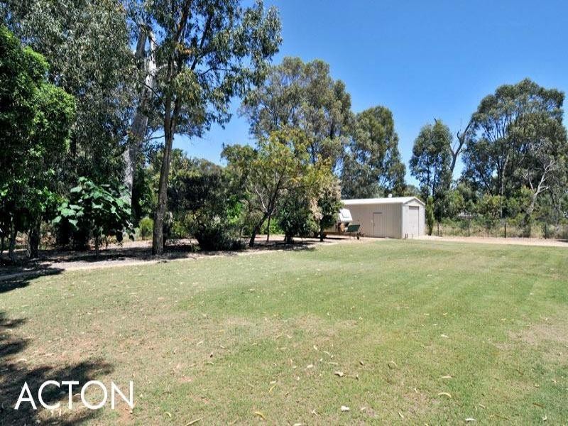 6 Queenscliff Rise, Greenfields WA 6210
