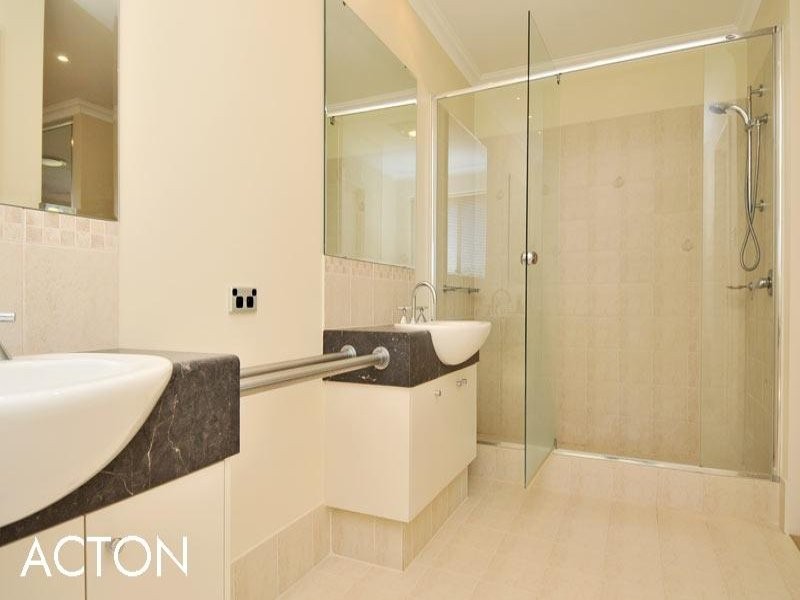 6 Guilderton Close, Erskine WA 6210