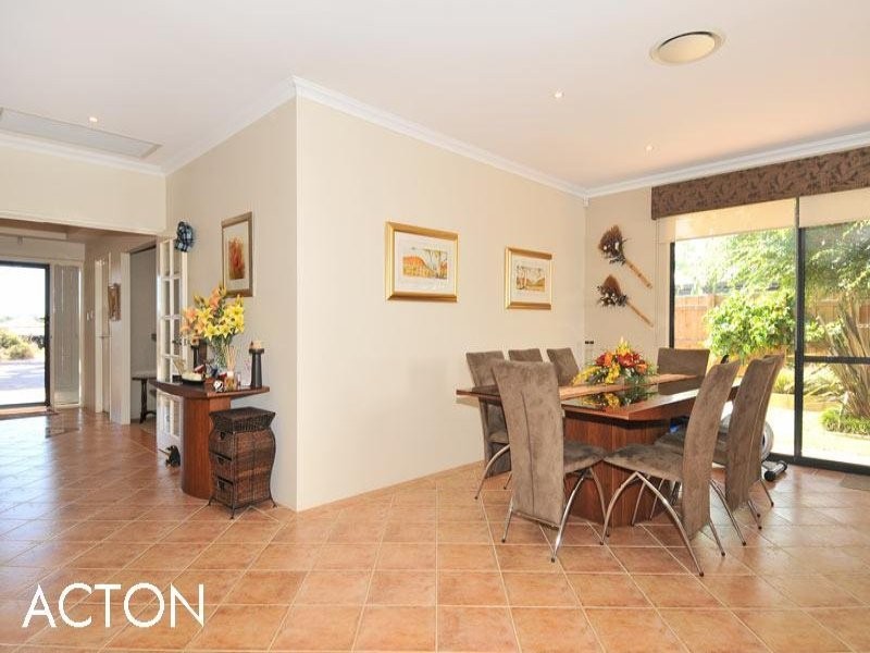 6 Guilderton Close, Erskine WA 6210