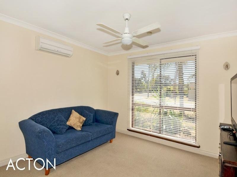 20 Jacaranda Drive, North Yunderup WA 6208