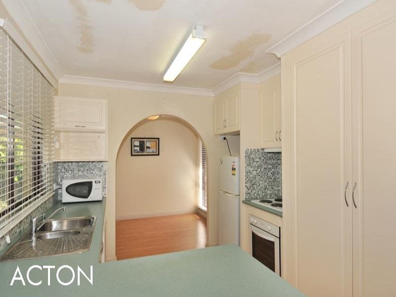 20 Jacaranda Drive, North Yunderup WA 6208