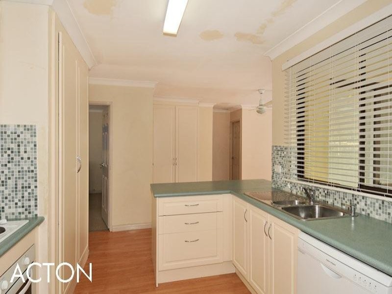 20 Jacaranda Drive, North Yunderup WA 6208