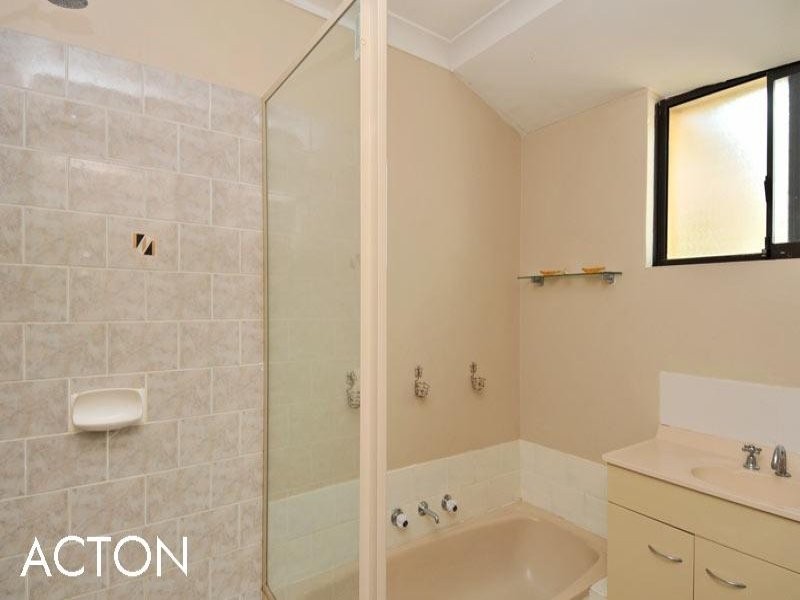 20 Jacaranda Drive, North Yunderup WA 6208