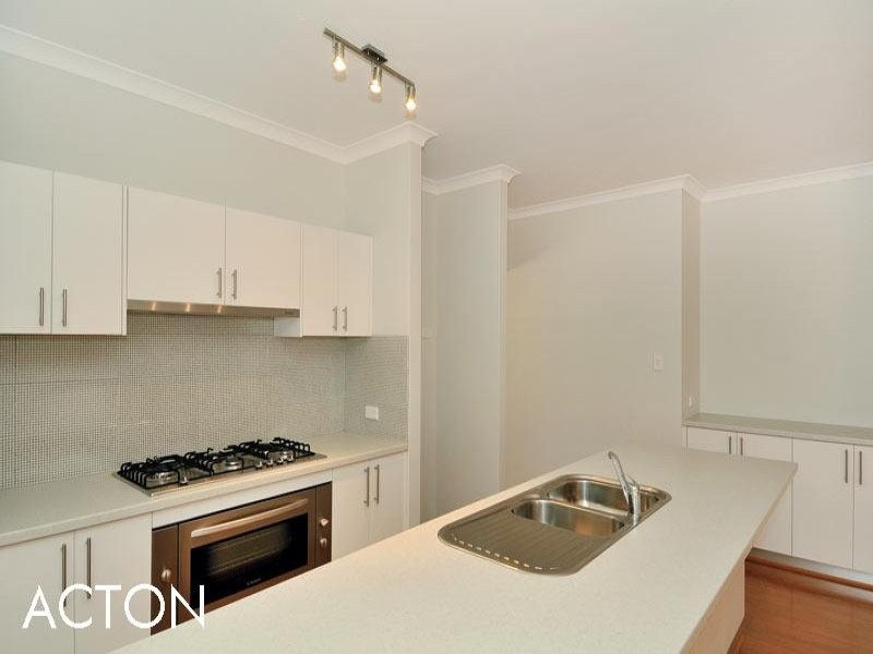 6A Raglan Close, Falcon WA 6210