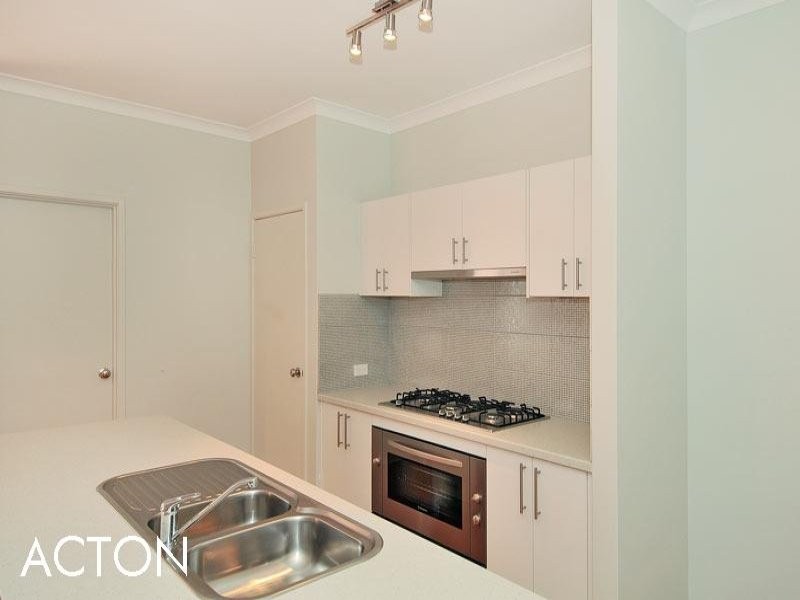 6A Raglan Close, Falcon WA 6210