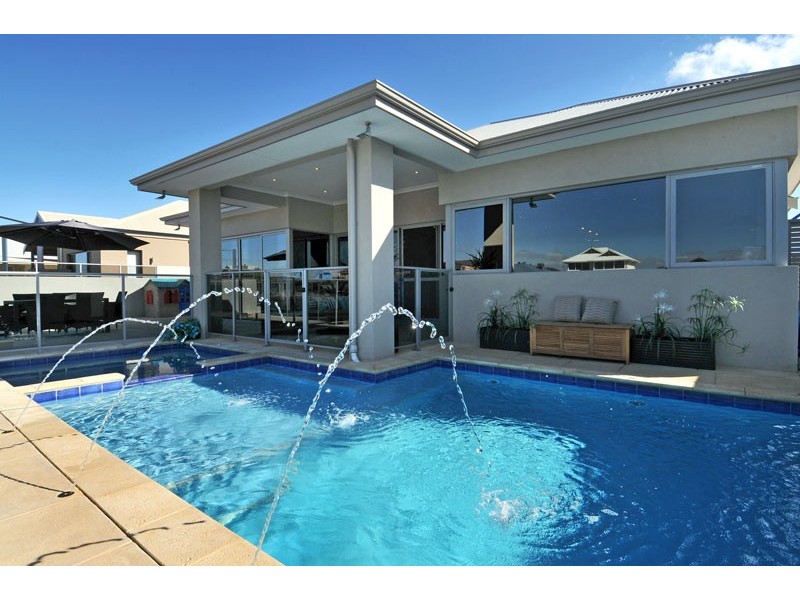 37 Erins Isle, Dudley Park WA 6210