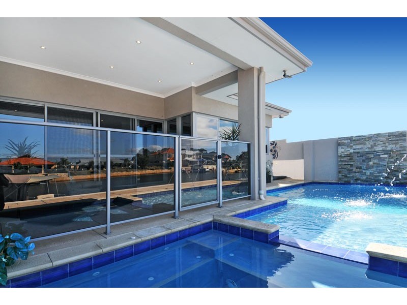 37 Erins Isle, Dudley Park WA 6210