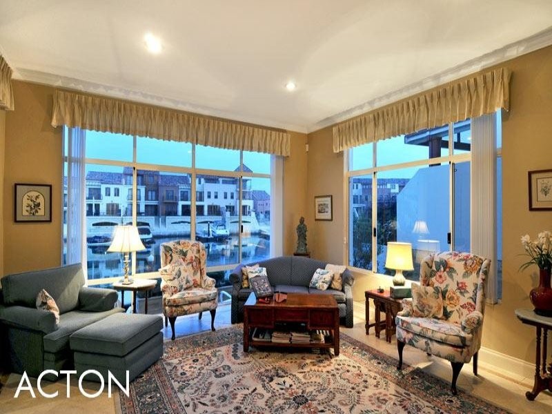 16 Baudin Way, Wannanup WA 6210