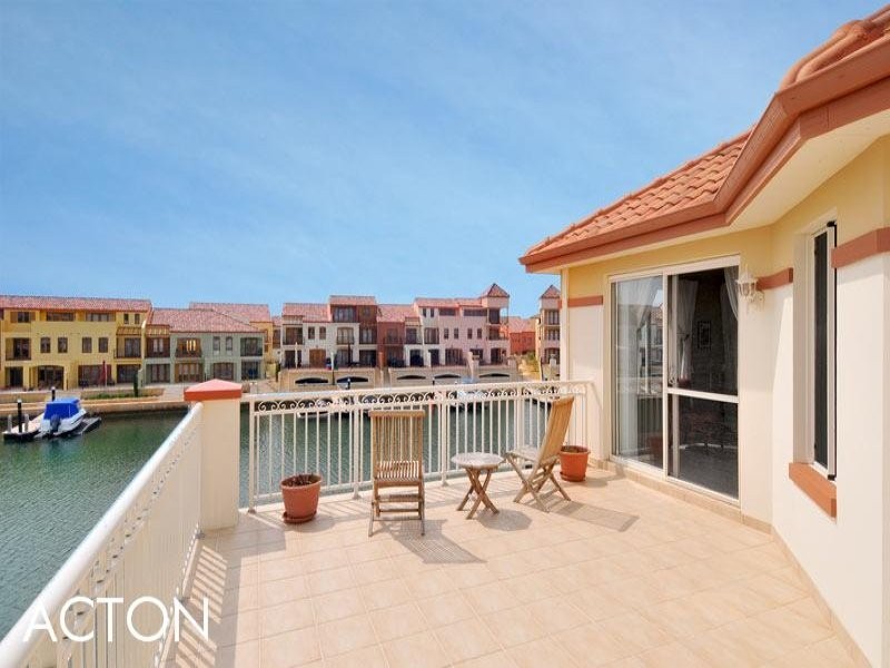 16 Baudin Way, Wannanup WA 6210