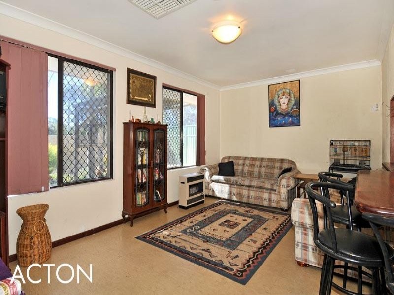 11 Tankerton Way, Coodanup WA 6210