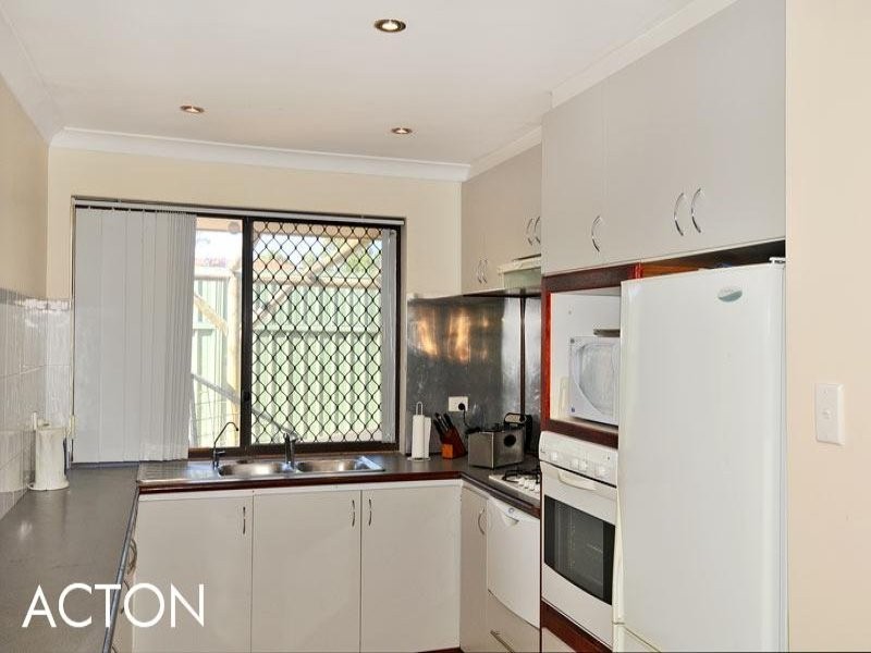 11 Tankerton Way, Coodanup WA 6210