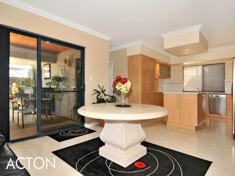 45 Darwin Terrace, Dudley Park WA 6210