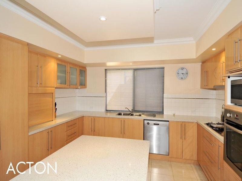 45 Darwin Terrace, Dudley Park WA 6210