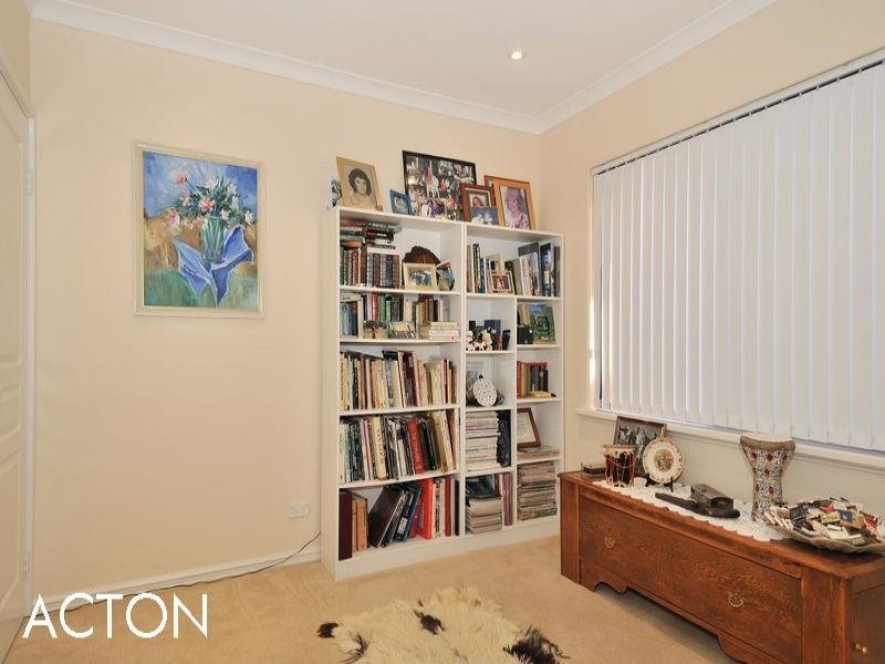 45 Darwin Terrace, Dudley Park WA 6210