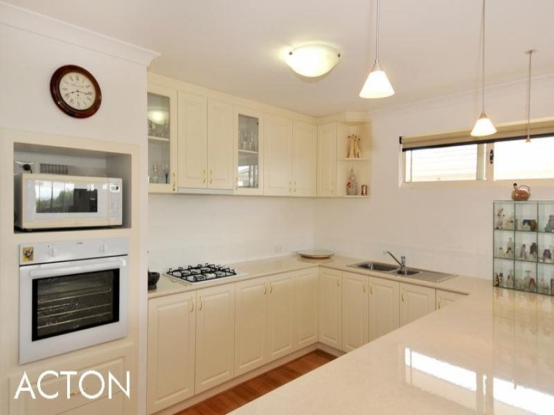 31 Len Howard Drive, Erskine WA 6210