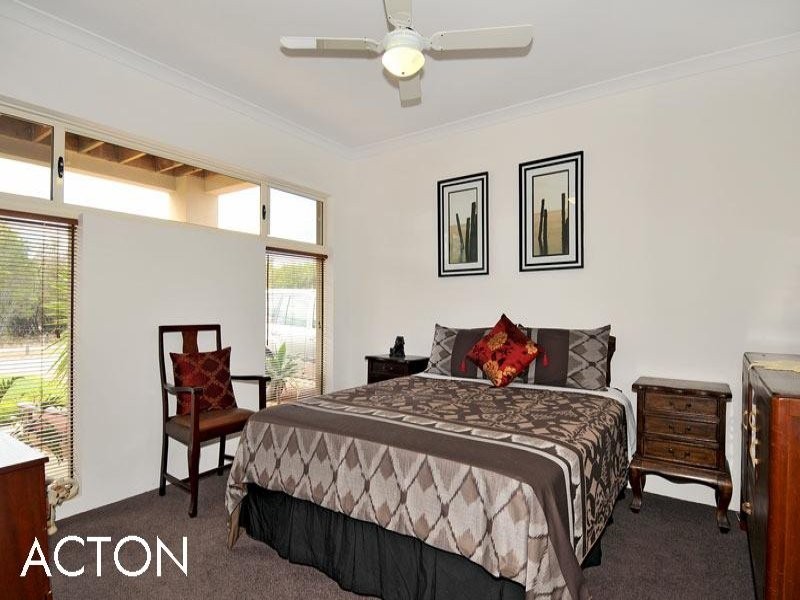 31 Len Howard Drive, Erskine WA 6210