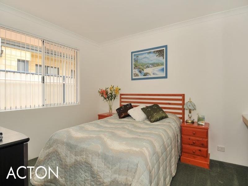 24 Bellavista Parade, Meadow Springs WA 6210