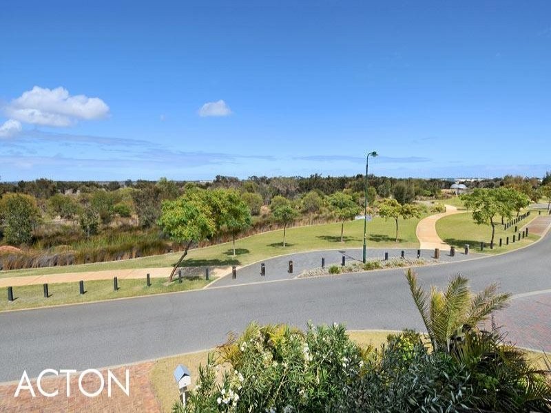 81 Darwin Terrace, Dudley Park WA 6210