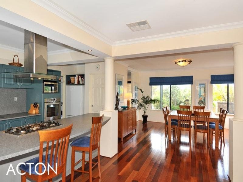 81 Darwin Terrace, Dudley Park WA 6210