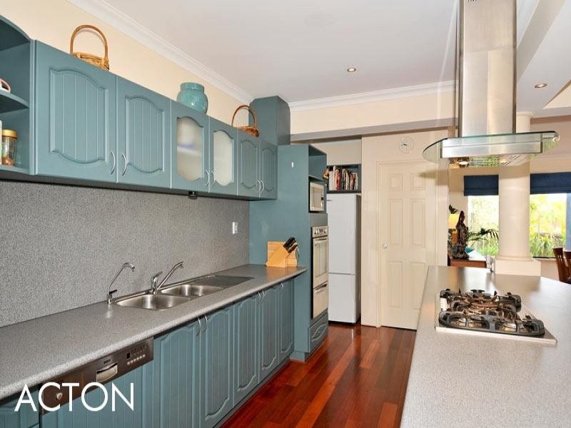 81 Darwin Terrace, Dudley Park WA 6210