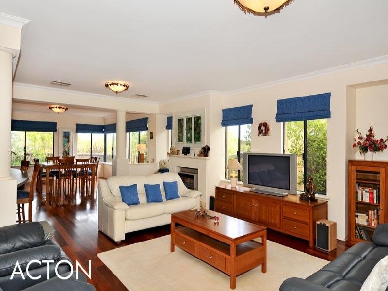 81 Darwin Terrace, Dudley Park WA 6210