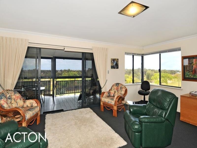 81 Darwin Terrace, Dudley Park WA 6210