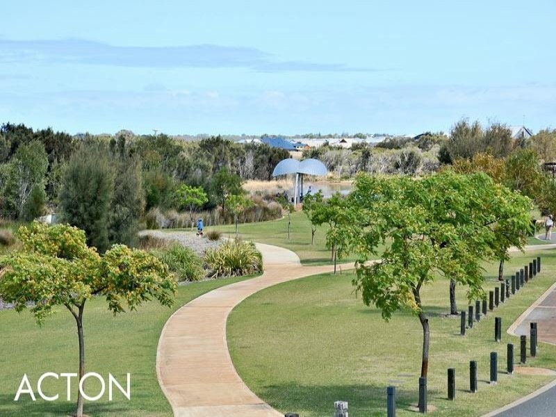 81 Darwin Terrace, Dudley Park WA 6210