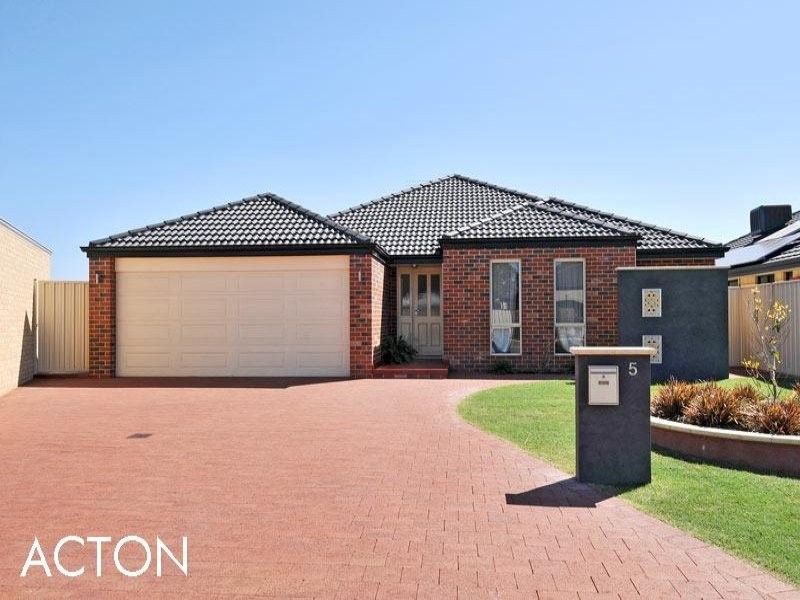 5 Eliza Pass, Madora Bay WA 6210