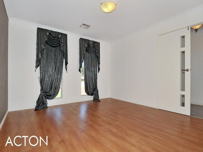 5 Eliza Pass, Madora Bay WA 6210