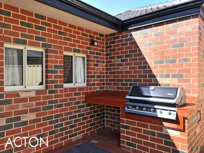 5 Eliza Pass, Madora Bay WA 6210