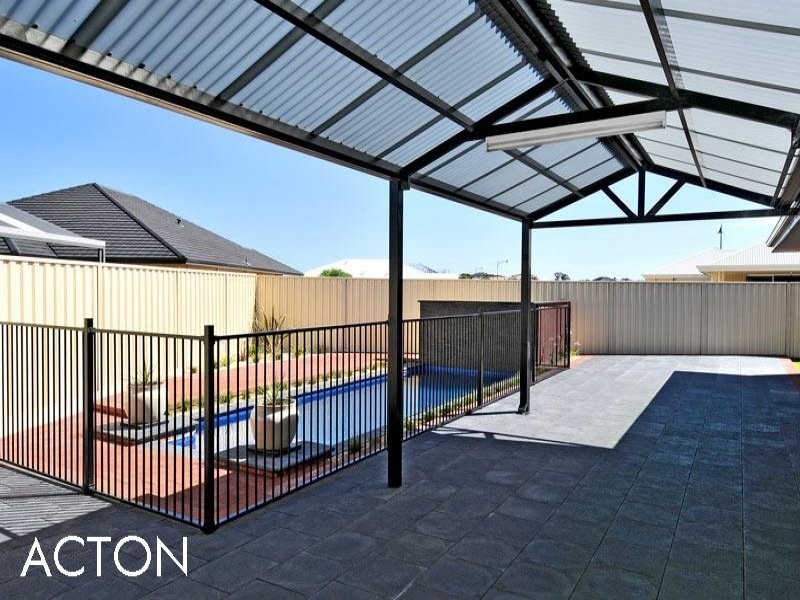 5 Eliza Pass, Madora Bay WA 6210