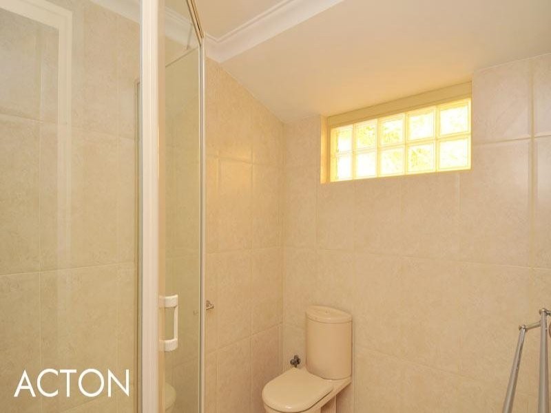 19 Sandford Crescent, Halls Head WA 6210