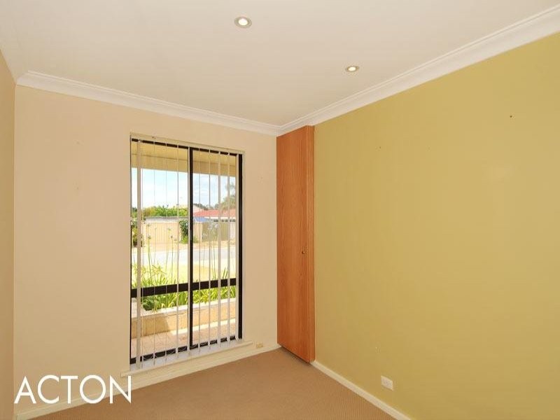 19 Sandford Crescent, Halls Head WA 6210
